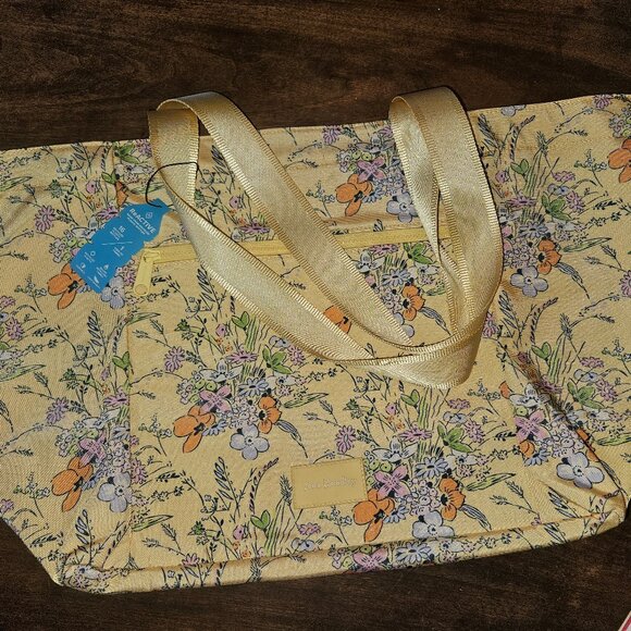 Vera Bradley Reactive Drawstring Family Tote Floral Sunshine - Picture 1 of 5